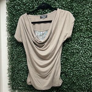 VENUS Women's Beige Draped Short Sleeve Top small
